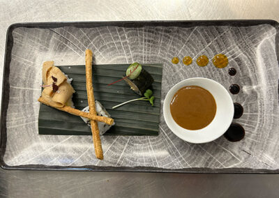 Sushi de foie gras en trois façons, Tahini et condiments acidulés